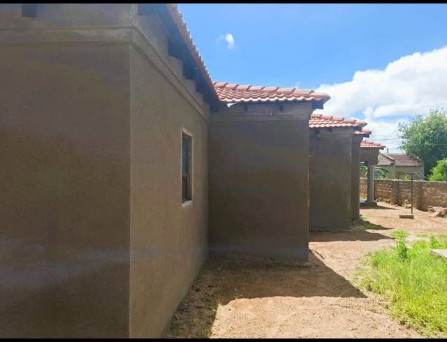 4 BEDROOM HOUSE FOR SALE IN MANKWENG